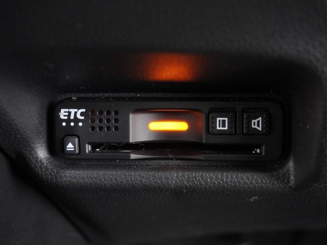 フィット １３Ｇ・Ｌホンダセンシング　１年保証　ＬＥＤヘッドライト　フォグライト　ＦＬパッケージ　オートライト　オートリトラミラー　ラゲッジルームランプ　シートバックポケット（助手席）　アームレスト付センターコンソールＢＯＸ　ドラレコ（7枚目）