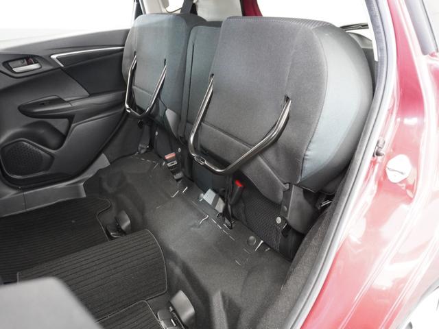 フィット １３Ｇ・Ｌホンダセンシング　１年保証　ＬＥＤヘッドライト　フォグライト　ＦＬパッケージ　オートライト　オートリトラミラー　ラゲッジルームランプ　シートバックポケット（助手席）　アームレスト付センターコンソールＢＯＸ　ドラレコ（22枚目）