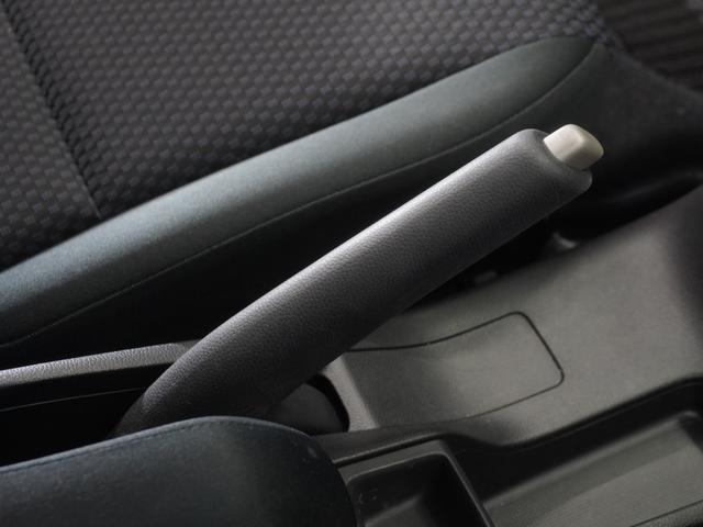 フィット １３Ｇ・Ｌホンダセンシング　１年保証　ＬＥＤヘッドライト　フォグライト　ＦＬパッケージ　オートライト　オートリトラミラー　ラゲッジルームランプ　シートバックポケット（助手席）　アームレスト付センターコンソールＢＯＸ　ドラレコ（39枚目）