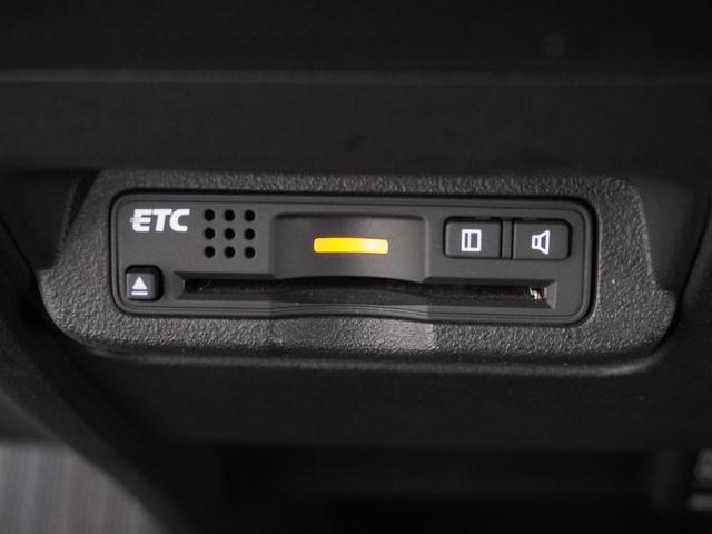 フリード Ｇジャストセレクション　１年保証　ワンセグ　Ｒカメラ　ディスチャージヘッドライト　オートライト　２列目外側アームレスト６人乗り　ジャストセレクション装備　ホンダスマートキーシステム　＋イモビライザー　ドライブレコーダーＥＴＣ（8枚目）