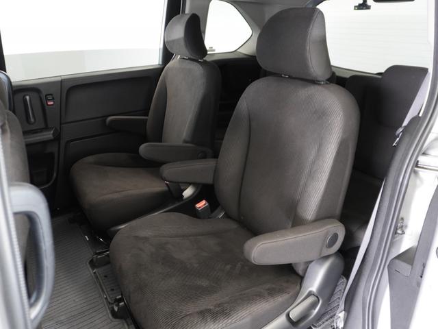 フリード Ｇジャストセレクション　１年保証　ワンセグ　Ｒカメラ　ディスチャージヘッドライト　オートライト　２列目外側アームレスト６人乗り　ジャストセレクション装備　ホンダスマートキーシステム　＋イモビライザー　ドライブレコーダーＥＴＣ（21枚目）