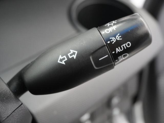 フリード Ｇジャストセレクション　１年保証　ワンセグ　Ｒカメラ　ディスチャージヘッドライト　オートライト　２列目外側アームレスト６人乗り　ジャストセレクション装備　ホンダスマートキーシステム　＋イモビライザー　ドライブレコーダーＥＴＣ（33枚目）