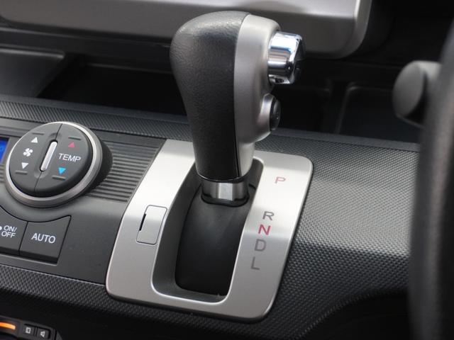 フリード Ｇジャストセレクション　１年保証　ワンセグ　Ｒカメラ　ディスチャージヘッドライト　オートライト　２列目外側アームレスト６人乗り　ジャストセレクション装備　ホンダスマートキーシステム　＋イモビライザー　ドライブレコーダーＥＴＣ（35枚目）