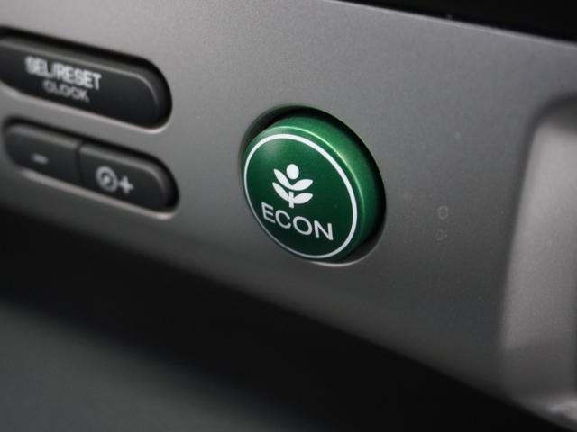 フリード Ｇジャストセレクション　１年保証　ワンセグ　Ｒカメラ　ディスチャージヘッドライト　オートライト　２列目外側アームレスト６人乗り　ジャストセレクション装備　ホンダスマートキーシステム　＋イモビライザー　ドライブレコーダーＥＴＣ（39枚目）