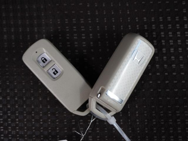 N-WGN Gコンフォートパッケージ 1年保証 あんしんパッケージ ディスチャージヘッドライト オートライト 運転席助手席シートヒーター スマートキーシステム ブランシート表皮+ブラウンドアライニング+専用内装加飾 ドラレコ Rカメラ(17枚目)