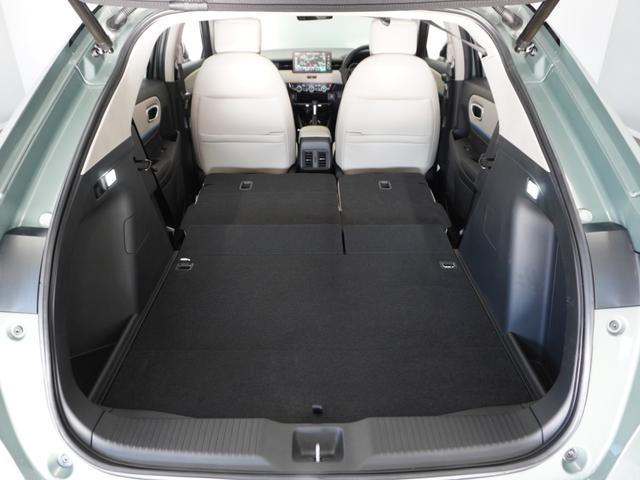 ヴェゼル ｅ：ＨＥＶＺ・ＰＬａＹパッケージ　２年保証　フルセグ　Ｒカメラ　ブラインドスポットインフォメーション　アダプティブドライビングビーム　後退出庫サポート　ハンズフリーアクセスパワーテールゲート　１８ＡＷ　運転席助手席シートヒーター（38枚目）