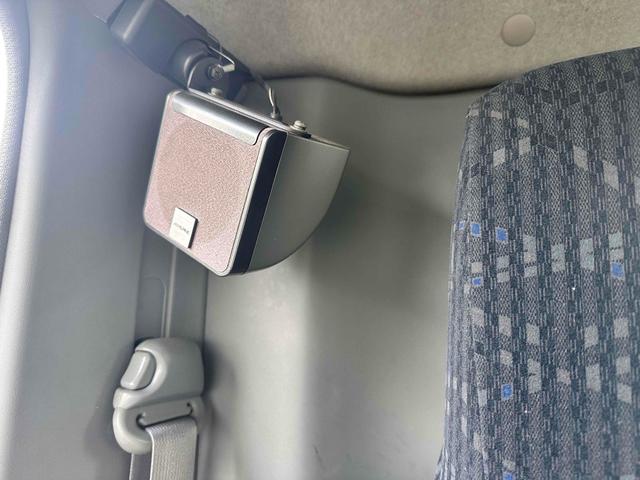 デュトロ 　積載車　キャリアカー　ハイグレード　積載２８５０ｋｇ　ユニック　ＮＥＯ　αプレミアム　フラットタイプ　リア油圧ゲート　アルコアアルミホイール　ラジコン　風防　フロントリップ　サスペンションシート（57枚目）