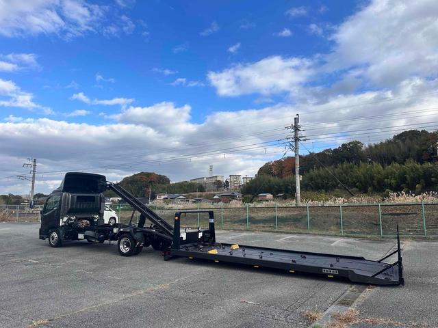 デュトロ 　積載車　キャリアカー　極東フラトップＺＥＲＯ　積載３０００ｋｇ　アルコアアルミホイール　風防　フロントリップ　全塗装　クロームメッキ塗装　ナビ　テレビ　ワンオーナー車　ラジコン（21枚目）