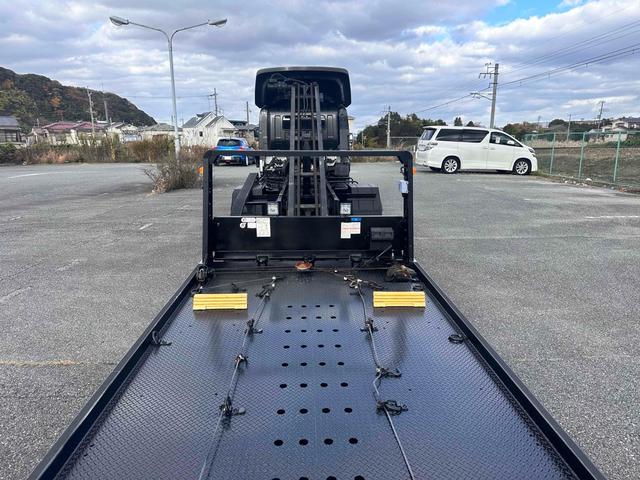 デュトロ 　積載車　キャリアカー　極東フラトップＺＥＲＯ　積載３０００ｋｇ　アルコアアルミホイール　風防　フロントリップ　全塗装　クロームメッキ塗装　ナビ　テレビ　ワンオーナー車　ラジコン（27枚目）