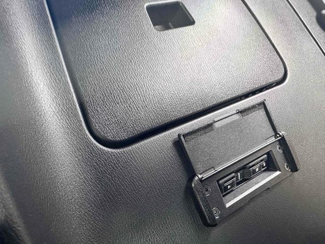 ロードスター Ｓスペシャルパッケージ　オープンカー　ドライブレコーダー　ＥＴＣ　クリアランスソナー　衝突被害軽減システム　ＬＥＤヘッドランプ　６ＭＴ　スマートキー　アルミホイール　フロントリップ　マフラーカッター　　ＡＢＳ　ＥＳＣ　ＵＳＢ（8枚目）