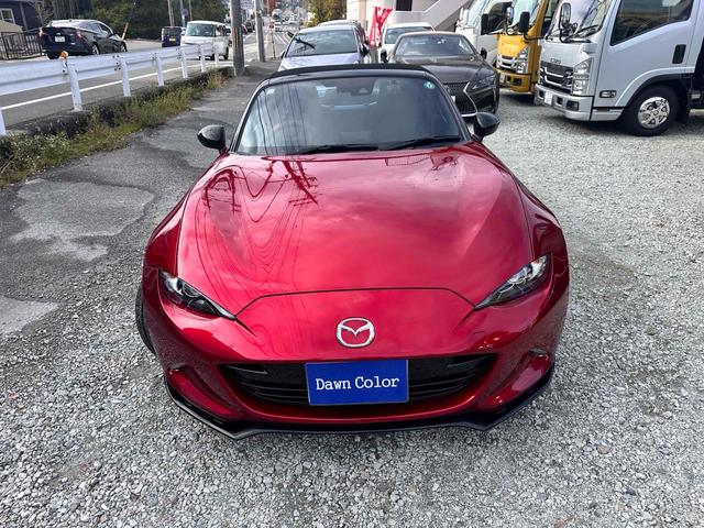 ロードスター Ｓスペシャルパッケージ　オープンカー　ドライブレコーダー　ＥＴＣ　クリアランスソナー　衝突被害軽減システム　ＬＥＤヘッドランプ　６ＭＴ　スマートキー　アルミホイール　フロントリップ　マフラーカッター　　ＡＢＳ　ＥＳＣ　ＵＳＢ（12枚目）