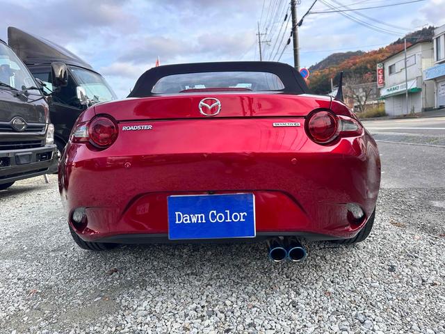 ロードスター Ｓスペシャルパッケージ　オープンカー　ドライブレコーダー　ＥＴＣ　クリアランスソナー　衝突被害軽減システム　ＬＥＤヘッドランプ　６ＭＴ　スマートキー　アルミホイール　フロントリップ　マフラーカッター　　ＡＢＳ　ＥＳＣ　ＵＳＢ（20枚目）