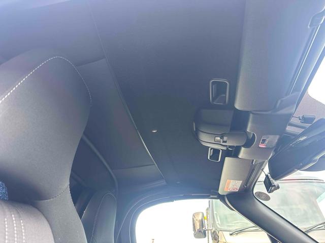 ロードスター Ｓスペシャルパッケージ　オープンカー　ドライブレコーダー　ＥＴＣ　クリアランスソナー　衝突被害軽減システム　ＬＥＤヘッドランプ　６ＭＴ　スマートキー　アルミホイール　フロントリップ　マフラーカッター　　ＡＢＳ　ＥＳＣ　ＵＳＢ（35枚目）