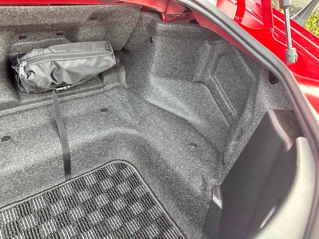 ロードスター Ｓスペシャルパッケージ　オープンカー　ドライブレコーダー　ＥＴＣ　クリアランスソナー　衝突被害軽減システム　ＬＥＤヘッドランプ　６ＭＴ　スマートキー　アルミホイール　フロントリップ　マフラーカッター　　ＡＢＳ　ＥＳＣ　ＵＳＢ（41枚目）