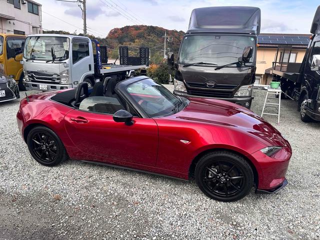 ロードスター Ｓスペシャルパッケージ　オープンカー　ドライブレコーダー　ＥＴＣ　クリアランスソナー　衝突被害軽減システム　ＬＥＤヘッドランプ　６ＭＴ　スマートキー　アルミホイール　フロントリップ　マフラーカッター　　ＡＢＳ　ＥＳＣ　ＵＳＢ（49枚目）