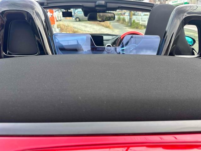 ロードスター Ｓスペシャルパッケージ　オープンカー　ドライブレコーダー　ＥＴＣ　クリアランスソナー　衝突被害軽減システム　ＬＥＤヘッドランプ　６ＭＴ　スマートキー　アルミホイール　フロントリップ　マフラーカッター　　ＡＢＳ　ＥＳＣ　ＵＳＢ（52枚目）