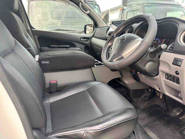 NV350キャラバンバン ロングライダープレミアムGXターボ 4WD ディーゼルターボ ETC2.0/パイオニア製ナビ/バックカメラ/カレディステアリングハンドル/社外ビルシュタインショックアブソーバー/リアベッドキッド車中泊仕様(13枚目)