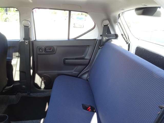 L ISTOP DVD再生可 パワーウィンドー ETC車載器 盗難防止機能 地デジTV 横滑防止装置 シートヒーター付き ナビTV PS オートエアコン 衝突安全ボディ エアB キーレス付き ABS付(8枚目)