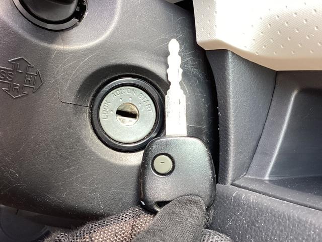 G バックカメラ キーレスエントリー 電動格納ミラー CVT 盗難防止システム ABS CD USB 衝突安全ボディ エアコン(10枚目)