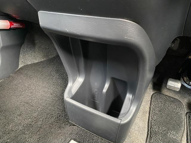 フレアカスタムスタイル ＸＳ　オートライト　ＨＩＤ　スマートキー　アイドリングストップ　電動格納ミラー　ベンチシート　ＣＶＴ　盗難防止システム　ＡＢＳ　ＣＤ　ＵＳＢ　Ｂｌｕｅｔｏｏｔｈ　衝突安全ボディ　エアコン　パワーステアリング（32枚目）