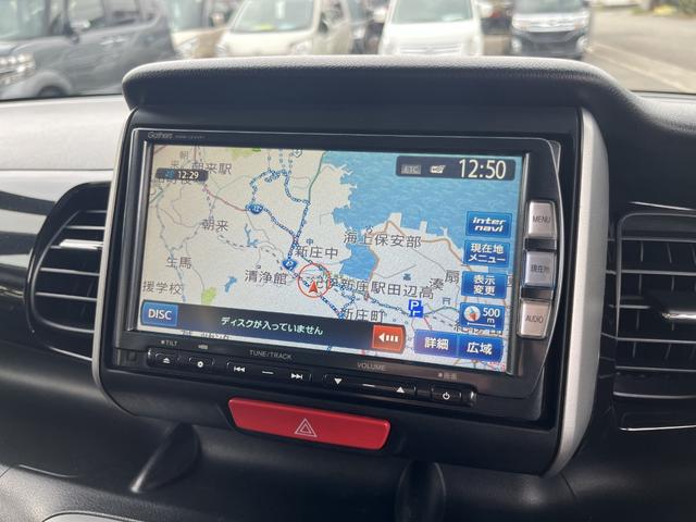 Ｎ－ＢＯＸカスタム Ｇ　スライドドア　ＨＩＤ　スマートキー　アイドリングストップ　ＣＶＴ　盗難防止システム　ＡＢＳ　ＥＳＣ　アルミホイール　エアコン　パワーステアリング　パワーウィンドウ（4枚目）