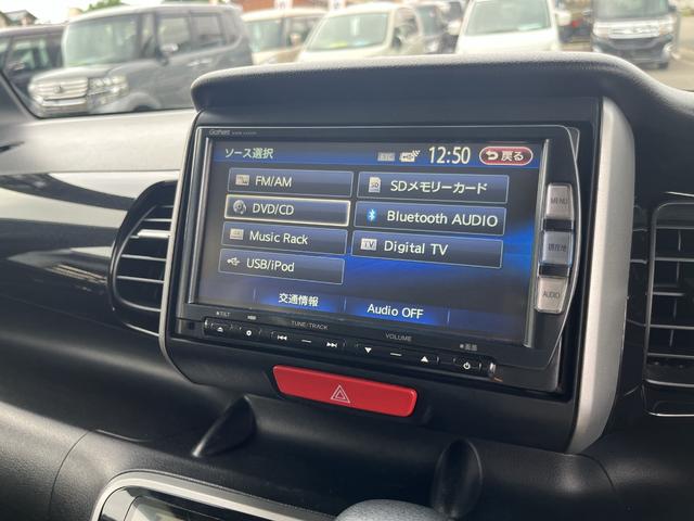 Ｎ－ＢＯＸカスタム Ｇ　スライドドア　ＨＩＤ　スマートキー　アイドリングストップ　ＣＶＴ　盗難防止システム　ＡＢＳ　ＥＳＣ　アルミホイール　エアコン　パワーステアリング　パワーウィンドウ（5枚目）
