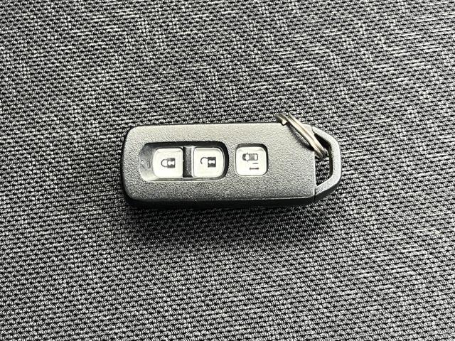 Ｎ－ＢＯＸカスタム Ｇ　スライドドア　ＨＩＤ　スマートキー　アイドリングストップ　ＣＶＴ　盗難防止システム　ＡＢＳ　ＥＳＣ　アルミホイール　エアコン　パワーステアリング　パワーウィンドウ（20枚目）