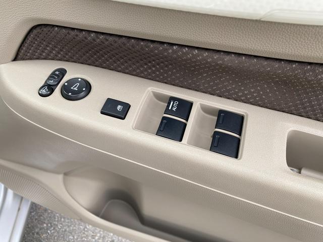 Ｎ－ＷＧＮ Ｇコンフォートパッケージ　衝突被害軽減システム　ＨＩＤ　スマートキー　アイドリングストップ　ＣＶＴ　盗難防止システム　ＡＢＳ　ＥＳＣ　衝突安全ボディ　エアコン　パワーステアリング　パワーウィンドウ　運転席エアバッグ（17枚目）