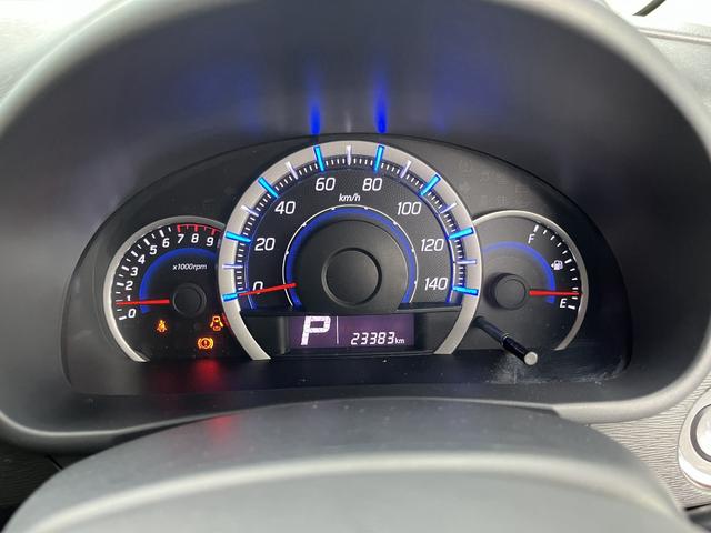 ワゴンＲスティングレー Ｔ　ＨＩＤ　ＣＶＴ　盗難防止システム　ＡＢＳ　アルミホイール　衝突安全ボディ　エアコン　パワーステアリング　パワーウィンドウ（5枚目）