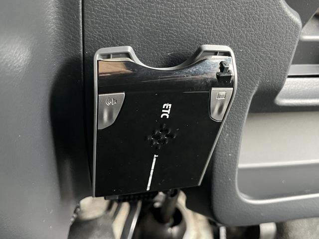 ワゴンＲスティングレー Ｔ　ＨＩＤ　ＣＶＴ　盗難防止システム　ＡＢＳ　アルミホイール　衝突安全ボディ　エアコン　パワーステアリング　パワーウィンドウ（9枚目）