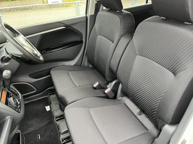 ワゴンＲスティングレー Ｔ　ＨＩＤ　ＣＶＴ　盗難防止システム　ＡＢＳ　アルミホイール　衝突安全ボディ　エアコン　パワーステアリング　パワーウィンドウ（15枚目）
