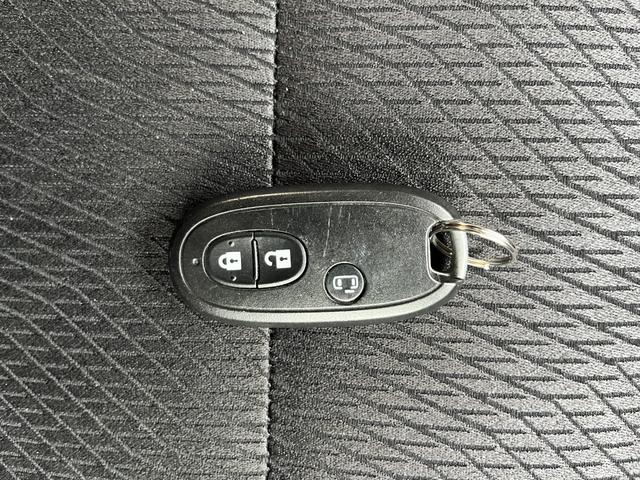 パレットＳＷ リミテッド　両側スライドドア　ＨＩＤ　ＣＶＴ　盗難防止システム　ＡＢＳ　アルミホイール　衝突安全ボディ　エアコン　パワーステアリング　パワーウィンドウ　運転席エアバッグ（19枚目）