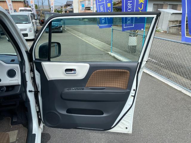 モコ Ｘ　ＣＶＴ　盗難防止システム　ＡＢＳ　衝突安全ボディ　エアコン　パワーステアリング　パワーウィンドウ（24枚目）
