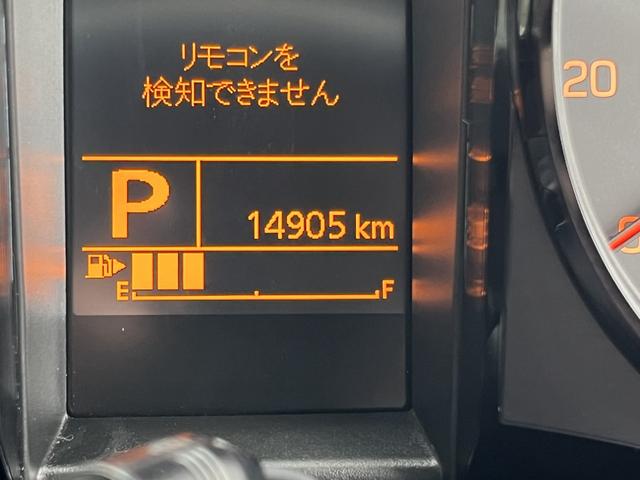 ジムニー ＸＣ　４ＷＤ　オートクルーズコントロール　衝突被害軽減システム　ＬＥＤヘッドランプ　スマートキー　アイドリングストップ　ＡＴ　盗難防止システム　ＡＢＳ　ＥＳＣ　アルミホイール　衝突安全ボディ　エアコン（8枚目）