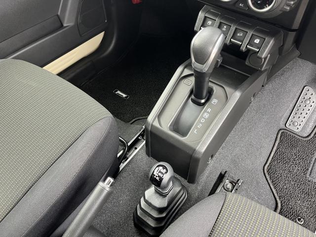 ジムニー ＸＣ　４ＷＤ　オートクルーズコントロール　衝突被害軽減システム　ＬＥＤヘッドランプ　スマートキー　アイドリングストップ　ＡＴ　盗難防止システム　ＡＢＳ　ＥＳＣ　アルミホイール　衝突安全ボディ　エアコン（10枚目）
