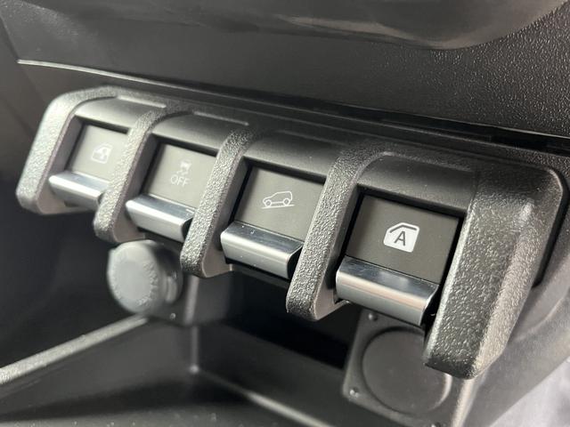ジムニー ＸＣ　４ＷＤ　オートクルーズコントロール　衝突被害軽減システム　ＬＥＤヘッドランプ　スマートキー　アイドリングストップ　ＡＴ　盗難防止システム　ＡＢＳ　ＥＳＣ　アルミホイール　衝突安全ボディ　エアコン（15枚目）