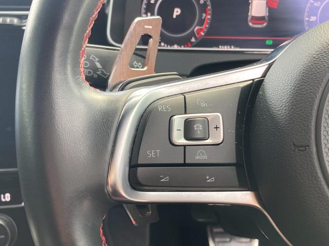 VOLKSWAGEN GOLF GTI PERFORMANCE