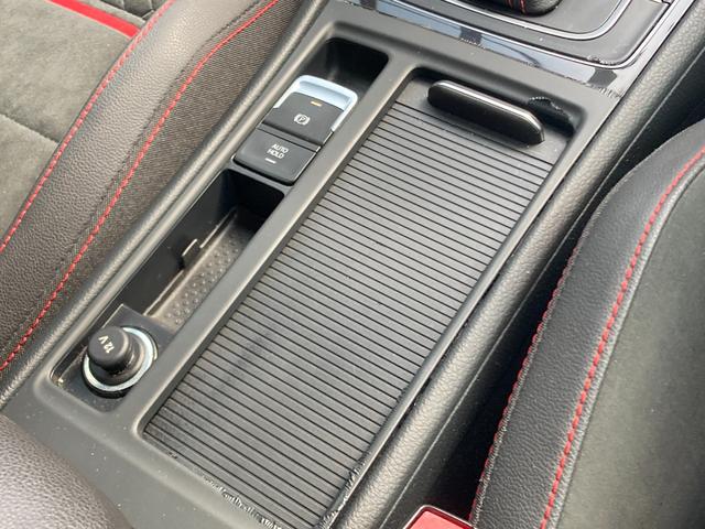 VOLKSWAGEN GOLF GTI PERFORMANCE