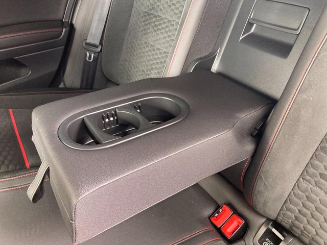 VOLKSWAGEN GOLF GTI PERFORMANCE