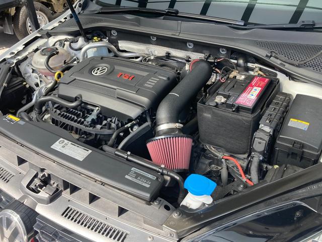 VOLKSWAGEN GOLF GTI PERFORMANCE