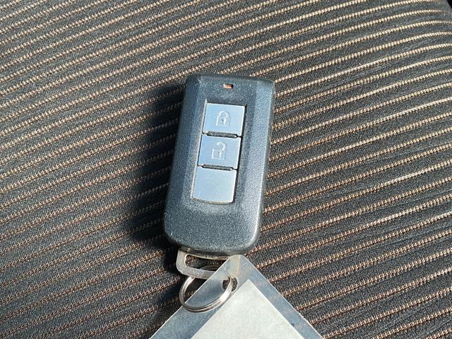 デイズ ハイウェイスター　Ｇ　全周囲カメラ　ナビ　ＴＶ　オートライト　ＨＩＤ　スマートキー　アイドリングストップ　電動格納ミラー　ベンチシート　ＣＶＴ　盗難防止システム　ＡＢＳ　ＣＤ　ＵＳＢ　ミュージックプレイヤー接続可（24枚目）