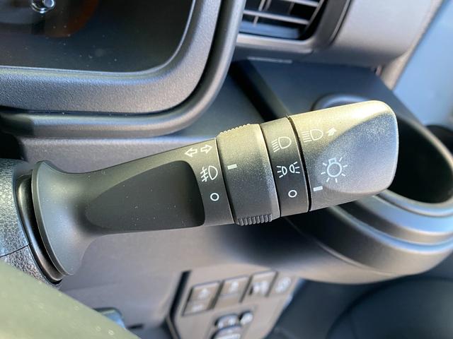 ハイゼットカーゴ クルーズターボ　ＡＴ　衝突被害軽減システム　ＥＴＣ　ナビ　ＴＶ　バックカメラ　両側スライドドア　キーレスエントリー　アイドリングストップ　電動格納ミラー　オートマチックハイビーム　アルミホイール　ＡＢＳ（20枚目）