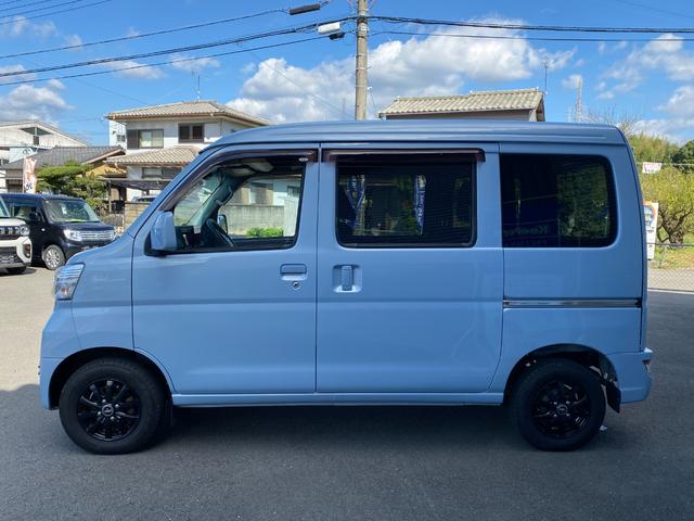 ハイゼットカーゴ クルーズターボ　ＡＴ　衝突被害軽減システム　ＥＴＣ　ナビ　ＴＶ　バックカメラ　両側スライドドア　キーレスエントリー　アイドリングストップ　電動格納ミラー　オートマチックハイビーム　アルミホイール　ＡＢＳ（33枚目）