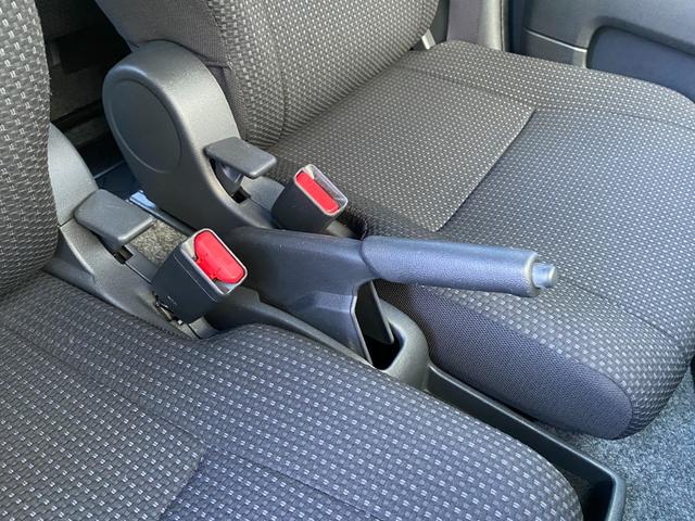 ハイゼットカーゴ クルーズターボ　ＡＴ　衝突被害軽減システム　ＥＴＣ　ナビ　ＴＶ　バックカメラ　両側スライドドア　キーレスエントリー　アイドリングストップ　電動格納ミラー　オートマチックハイビーム　アルミホイール　ＡＢＳ（41枚目）