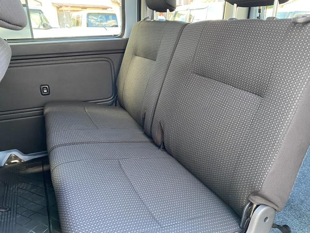 ハイゼットカーゴ クルーズターボ　ＡＴ　衝突被害軽減システム　ＥＴＣ　ナビ　ＴＶ　バックカメラ　両側スライドドア　キーレスエントリー　アイドリングストップ　電動格納ミラー　オートマチックハイビーム　アルミホイール　ＡＢＳ（42枚目）