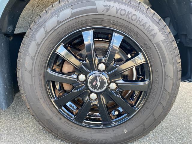 ハイゼットカーゴ クルーズターボ　ＡＴ　衝突被害軽減システム　ＥＴＣ　ナビ　ＴＶ　バックカメラ　両側スライドドア　キーレスエントリー　アイドリングストップ　電動格納ミラー　オートマチックハイビーム　アルミホイール　ＡＢＳ（44枚目）