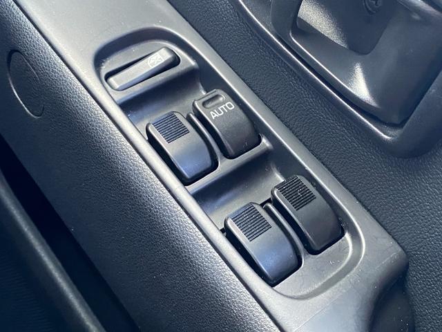 ハイゼットカーゴ クルーズターボ　ＡＴ　衝突被害軽減システム　ＥＴＣ　ナビ　ＴＶ　バックカメラ　両側スライドドア　キーレスエントリー　アイドリングストップ　電動格納ミラー　オートマチックハイビーム　アルミホイール　ＡＢＳ（57枚目）