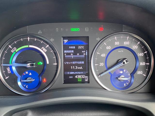 アルファードハイブリッド ＳＲ　Ｃパッケージ　４ＷＤ　全周囲カメラ　ナビ　ＴＶ　クリアランスソナー　オートクルーズコントロール　レーンアシスト　衝突被害軽減システム　両側電動スライドドア　オートマチックハイビーム　オートライト　ＬＥＤヘッドランプ（4枚目）