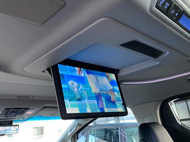 アルファードハイブリッド ＳＲ　Ｃパッケージ　４ＷＤ　全周囲カメラ　ナビ　ＴＶ　クリアランスソナー　オートクルーズコントロール　レーンアシスト　衝突被害軽減システム　両側電動スライドドア　オートマチックハイビーム　オートライト　ＬＥＤヘッドランプ（12枚目）