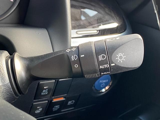 アルファードハイブリッド ＳＲ　Ｃパッケージ　４ＷＤ　全周囲カメラ　ナビ　ＴＶ　クリアランスソナー　オートクルーズコントロール　レーンアシスト　衝突被害軽減システム　両側電動スライドドア　オートマチックハイビーム　オートライト　ＬＥＤヘッドランプ（17枚目）
